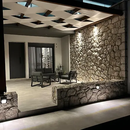 Aelios Petra Sea View 2 *