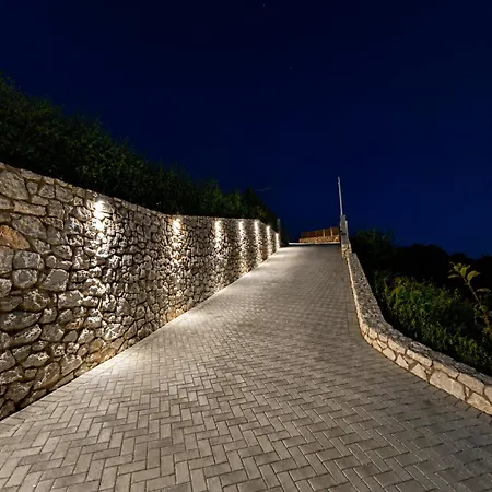 Aelios Petra Sea View 2 *