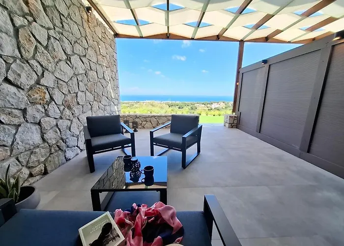 Aelios Petra Sea View Apartment 2 * Asgourou